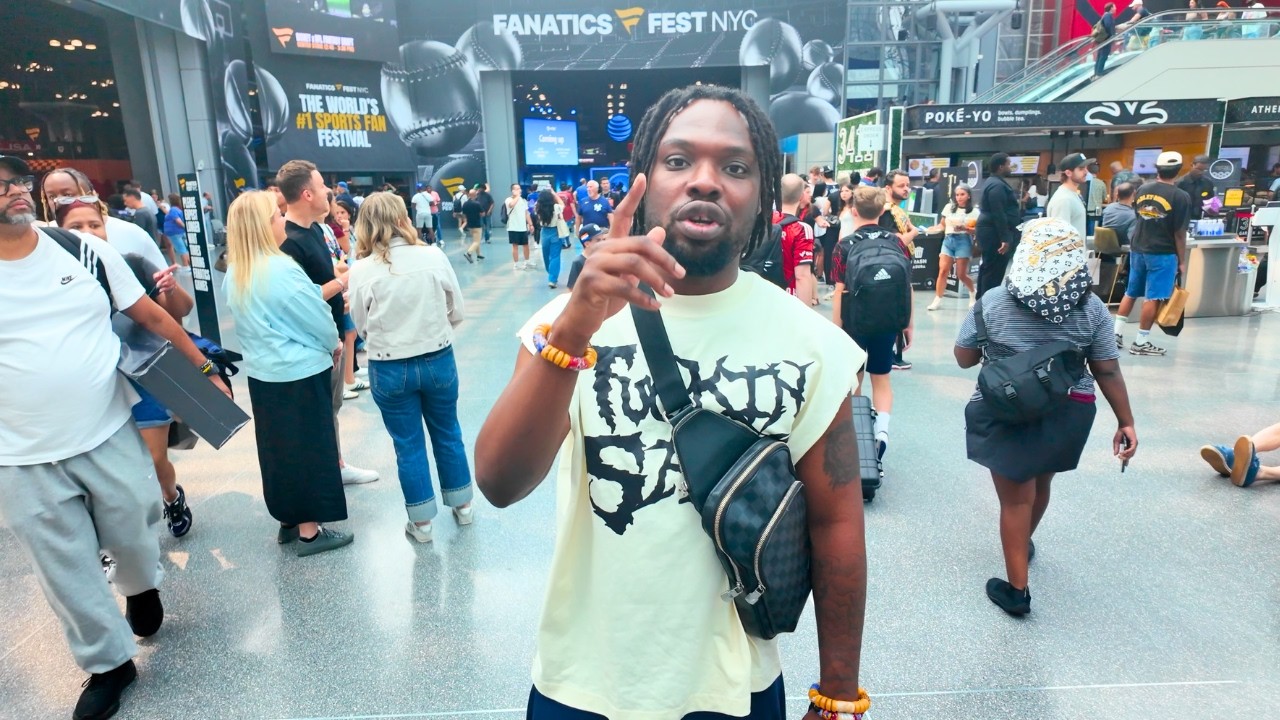 EXPLORING FANATICS FEST NYC! (DAY 1 VLOG)