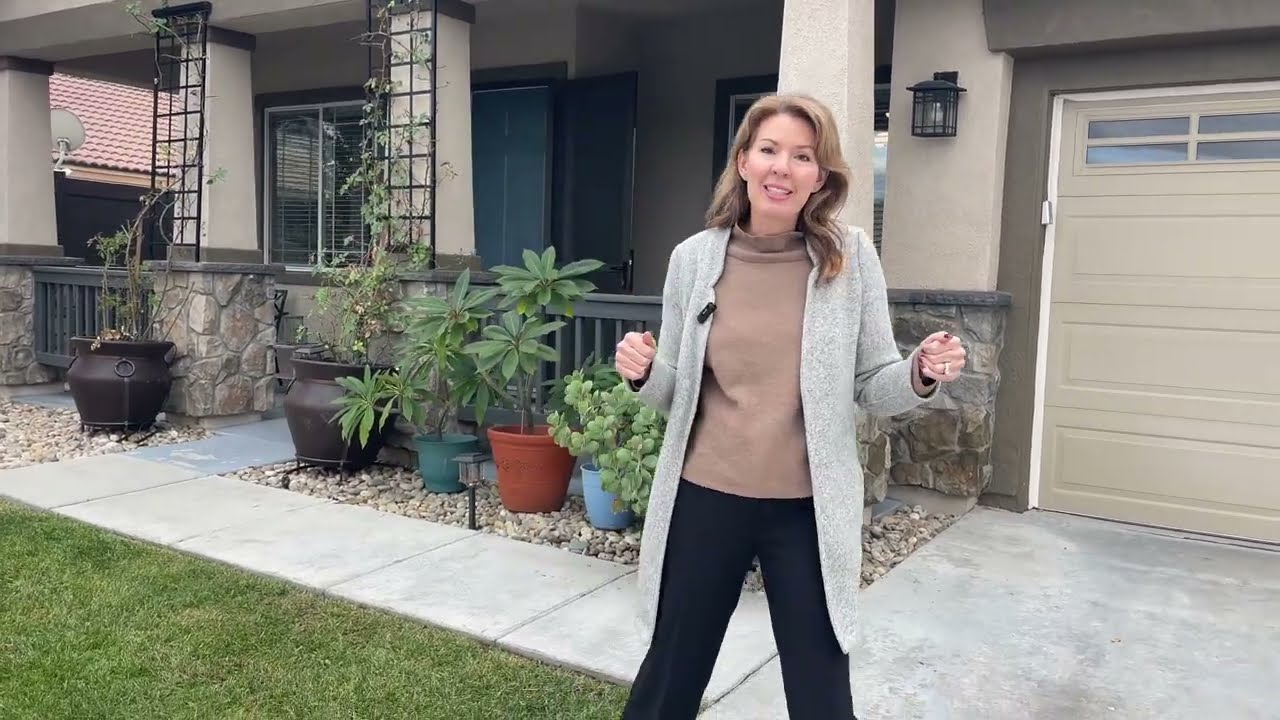 Full Tour of Murrieta Oaks Two Story With Loft (Looks Like Single Story) in Murrieta Ca