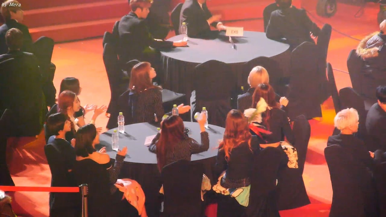 170222 트와이스 (TWICE) 마마무 넌 is 뭔들 + 데칼코마니 무대 리액션 Reaction [전체] 직캠 Fancam (2016 가온차트어워드) by Mera