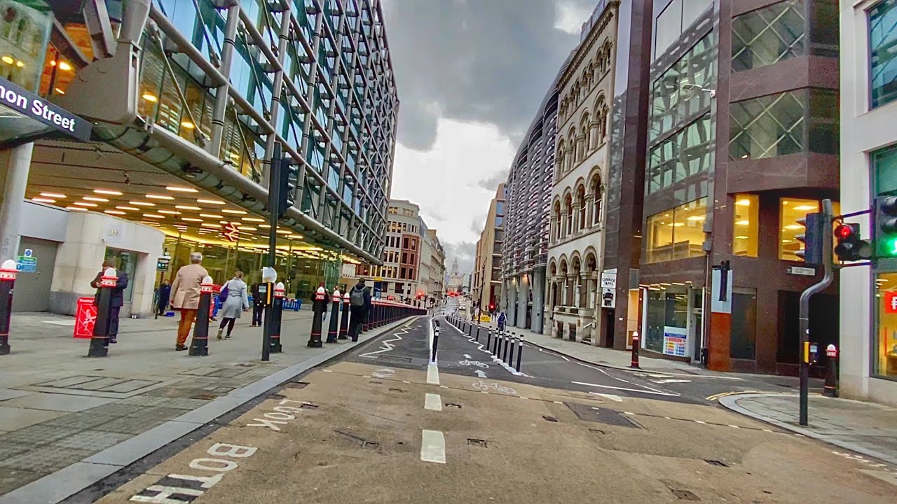 Financial City Of London Looks Empty-During Tier4 Lockdown of 2021, 4k Walk