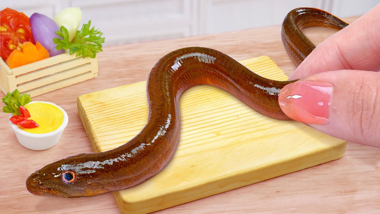 Fishing Eel Fish By Egg 😍 Cooking Miniature Salt Baked Fish And Smoked Eel 😍 Mina Mini Kitchen