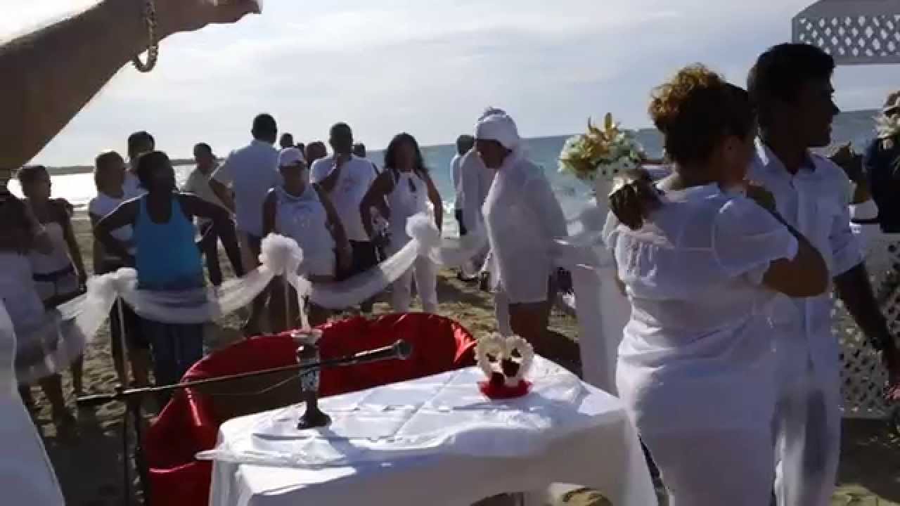 BODA FANTASTICA EN LA PLAYA JIBACOA CUBA - MATRIMONIO FANTASTICO NELLA SPIAGGIA DI JIBACOA CUBA