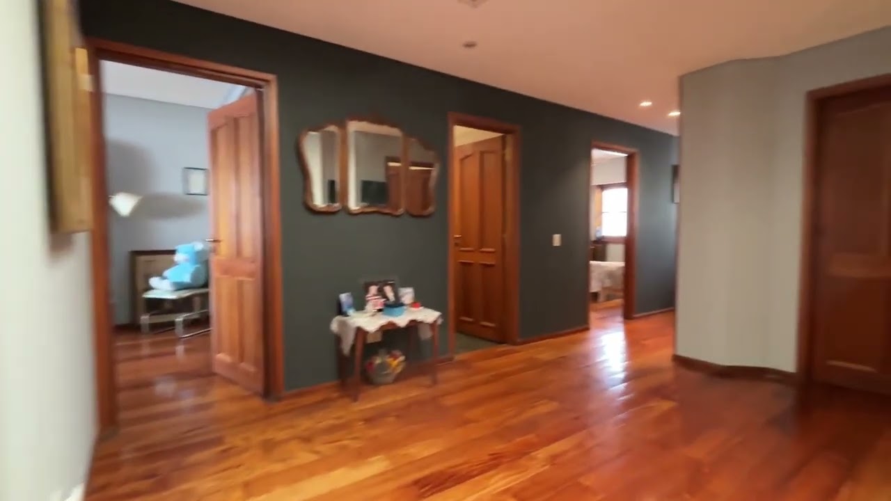 HERMOSA CASA EN VENTA EN CABALLITO 7 AMBIENTES COCHERAS PISCINA Y QUINCHO