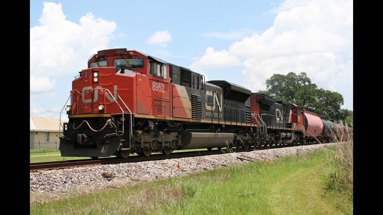 Railfanning Hammond,LA 6/18/17 Ft. CN SD70M-2, CN GEVO,+ More!