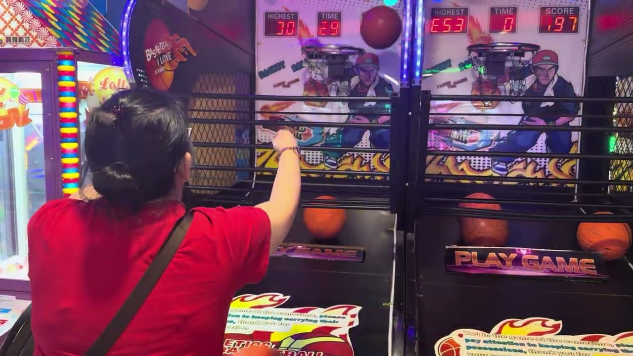 Xu Trò Chơi Game Đá Banh cùng Khách Sạn Siêu Thị Gold Coast Mall Nha Trang Đường Lý Tự Trọng