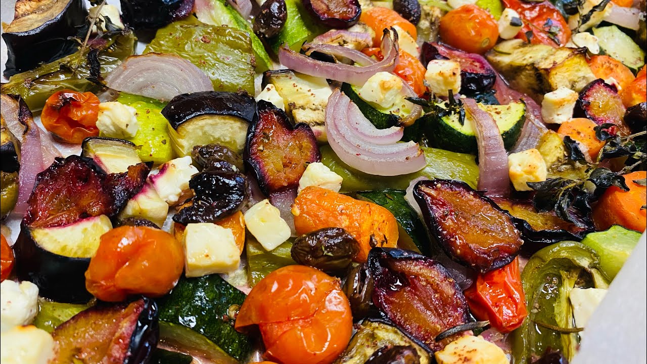 Verdure al forno con feta e prugne ￼