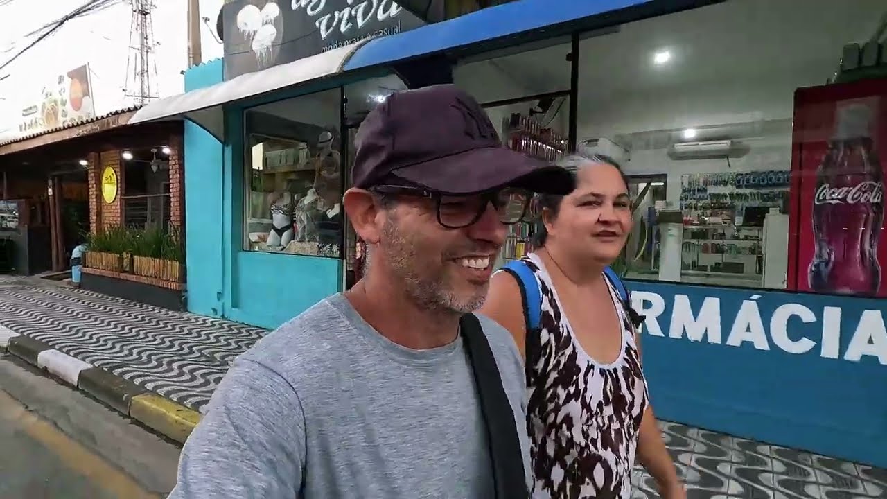 SEXTA FEIRA COM MUITOS TURISTAS CURTINDO ILHA COMPRIDA 