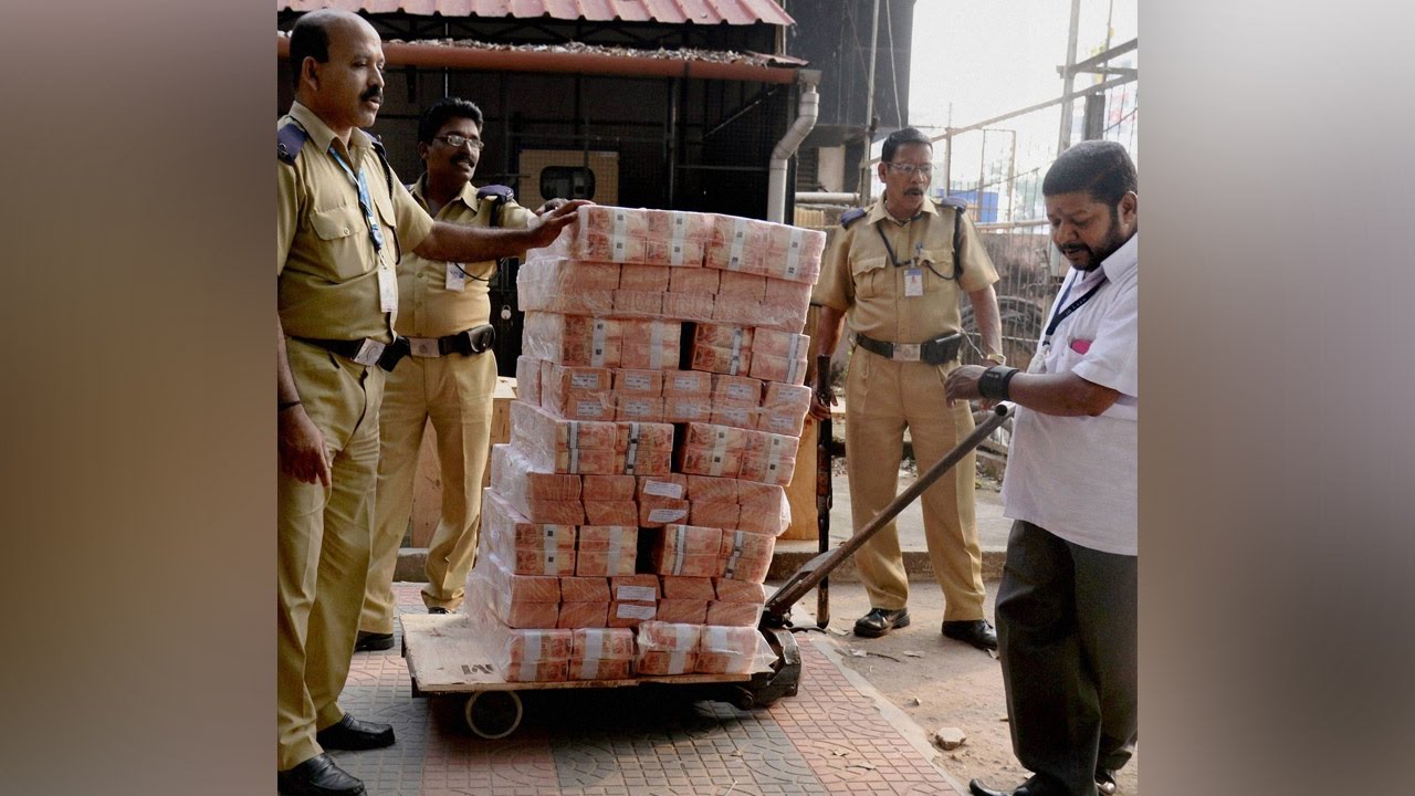 Surat businessman surrenders Rs 6000 crore during note ban | Oneindia News