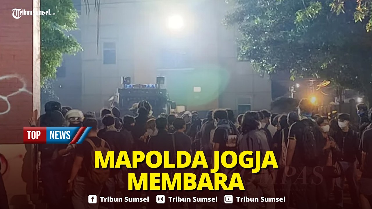 🔴Detik-detik Aksi di Polda DIY Berujung Ricuh, Massa Lempari Kembang Api dan Dobrak Pagar