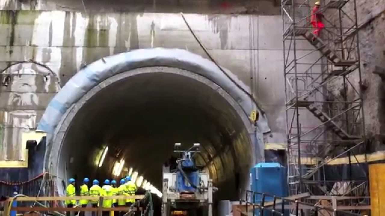 Grossbaustelle Durchmesserlinie SBB Zurich und Weinberg Tunnel in Oerlikon