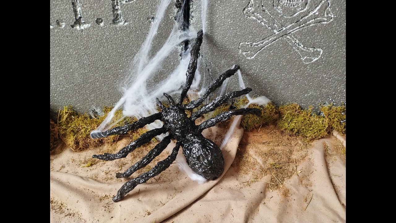 Araña gigante para asustar en Halloween!🕷️🎃🦇👻 / Giant spider to scare on Halloween!🕷️🎃🦇👻