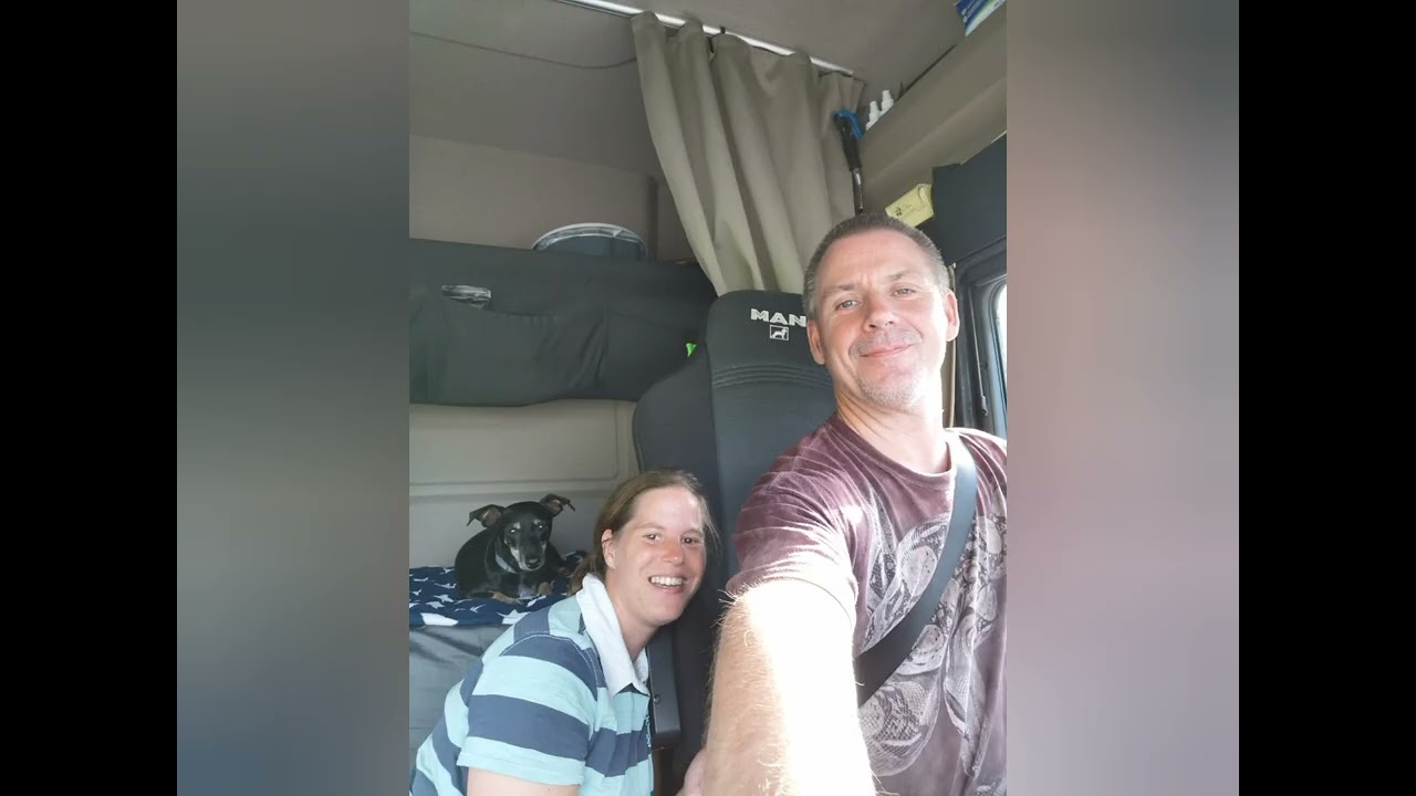 Songtext Musik, Video Attrebute Nienschen. Mit dem Lkw auf Tour.🥰👍 Viel spaß#trucker 