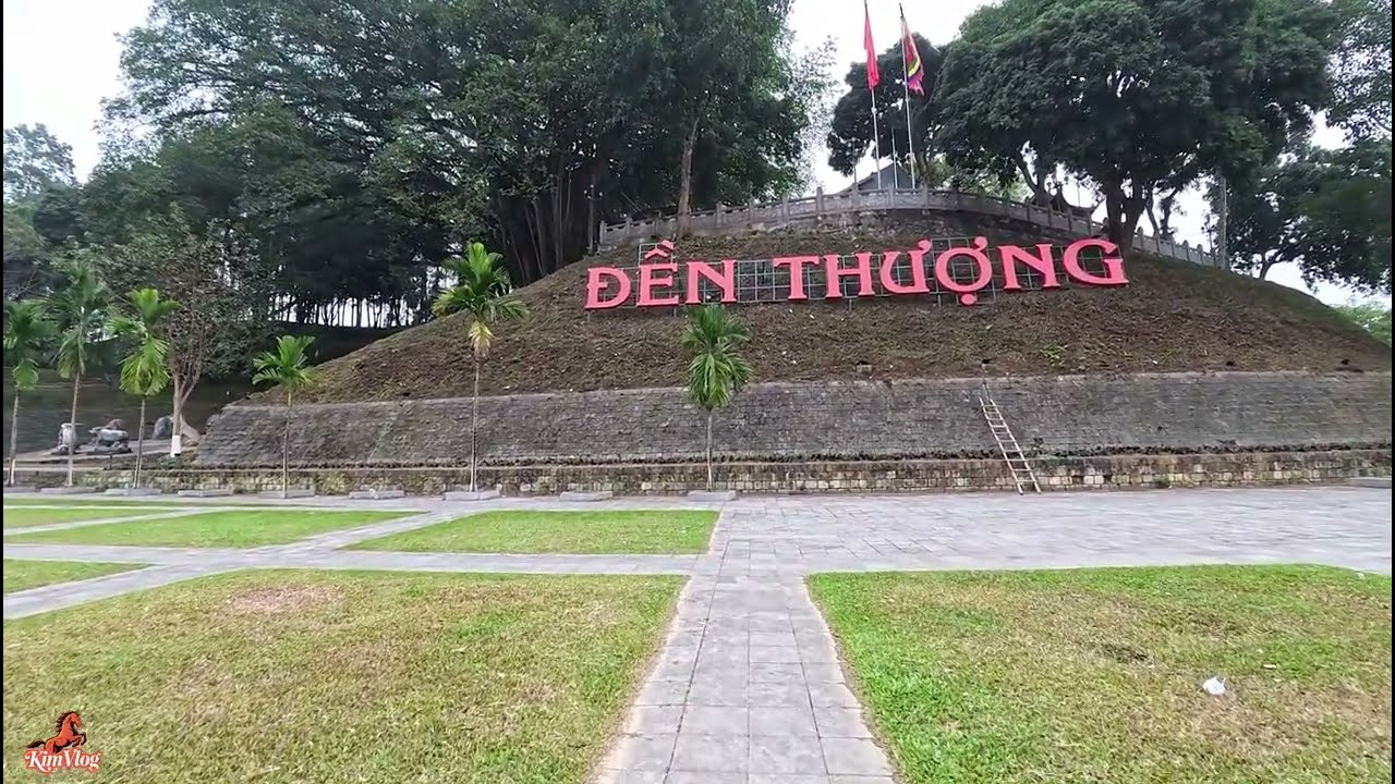 Đền thượng Lào cai nhìn sang trung quốc