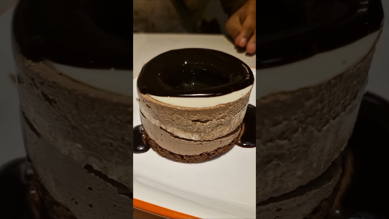 tried three layered cake 🤤??? it's so delicious ❤️... 