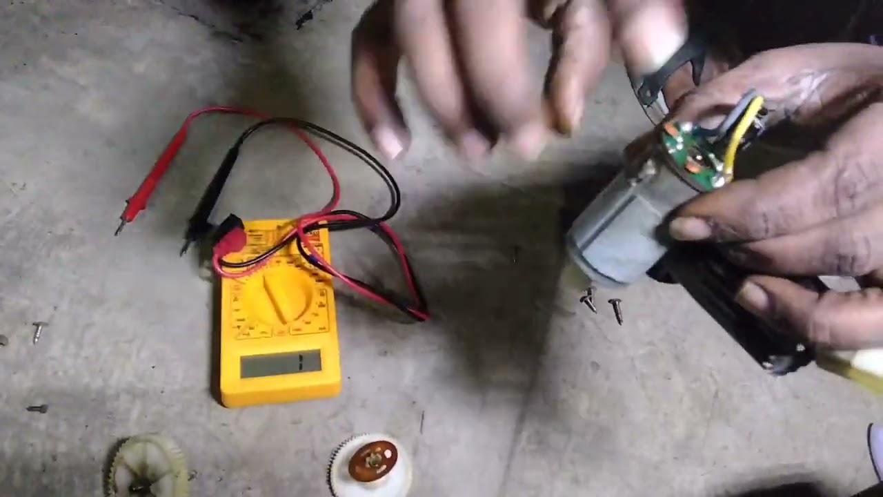 Car repairing and remote control car DC motor project gear box to repair 