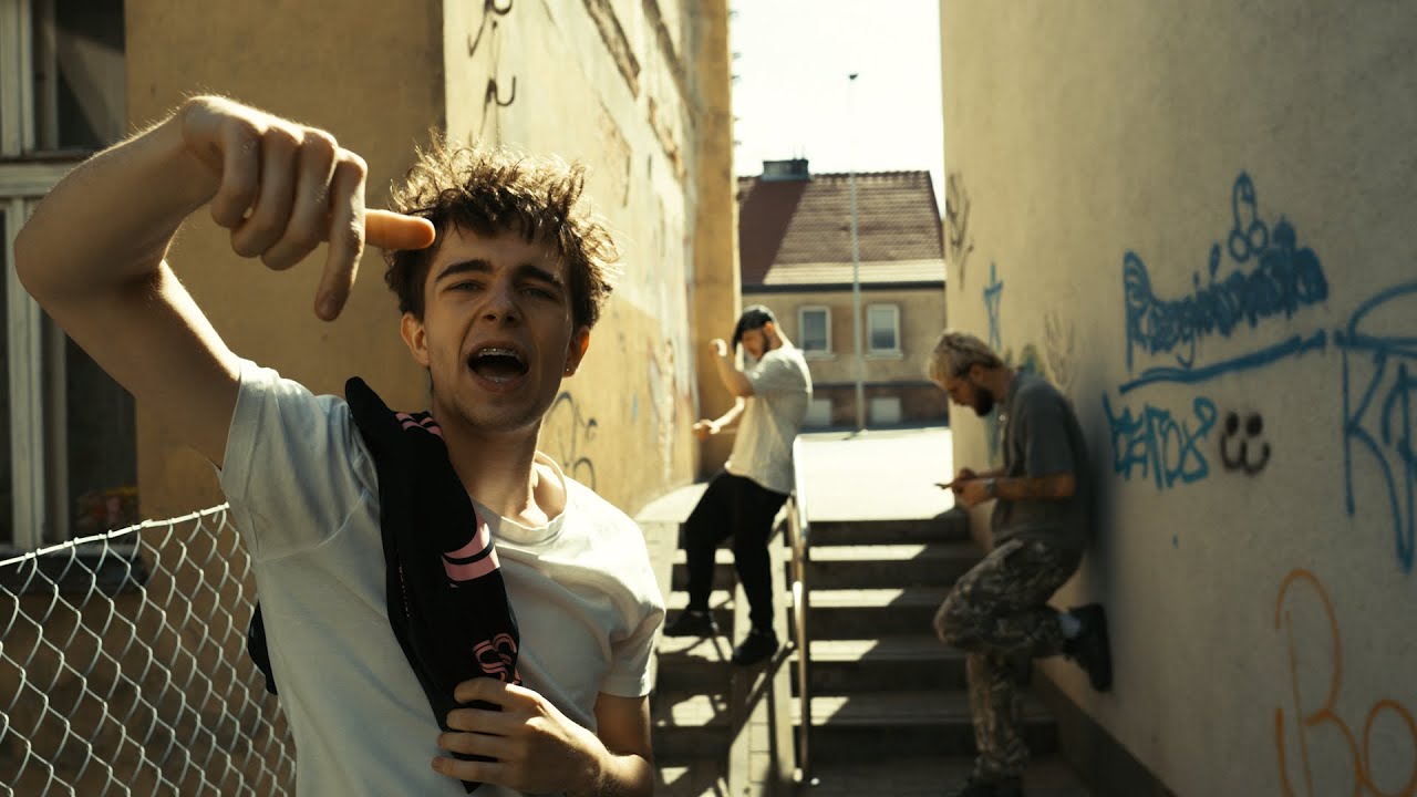 damian - WHITE TEE (official video)