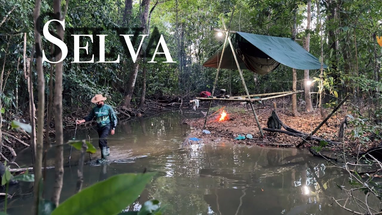 ENTREI em uma MATA FECHADA e fiz ACAMPAMENTO Suspenso em meio aos animais LONGE dos perigos NOTURNOS