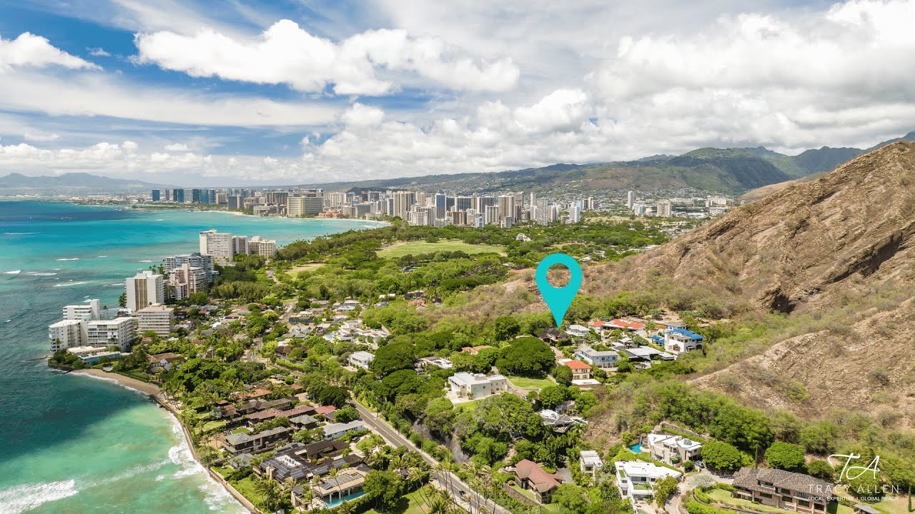 Coastal Living & The Perfect Location! - Tracy Allen - Hawaii Real Estate - Coldwell Banker Realty