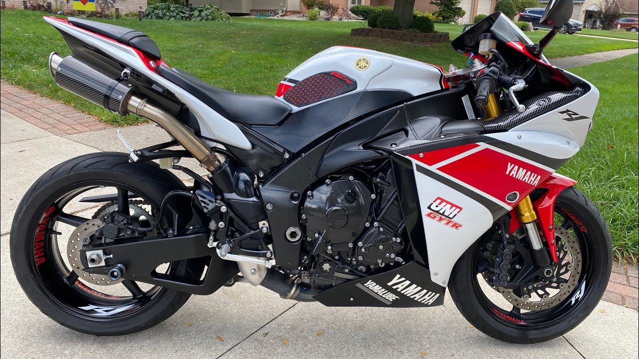 2012 Yamaha R1 World GP 50th anniversary edition walkaround .. 4,600 miles .. SOLD