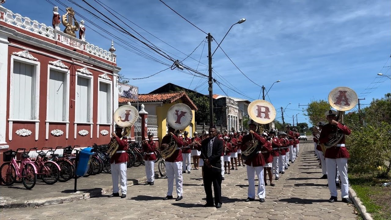 Dobrado Comandante Rufino - Filarmônica Lyra Popular de Belmonte/BA