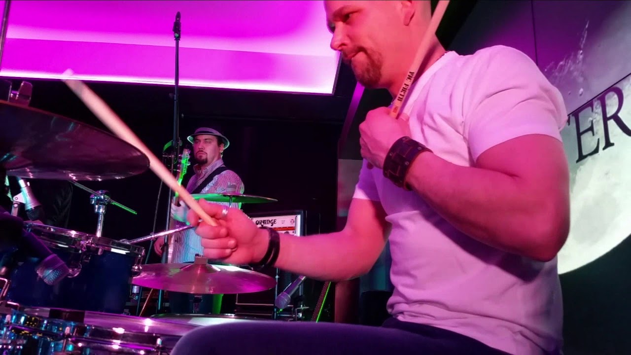 Bilebändi Hääbändi Jyväskylä - Remastered - Leijat