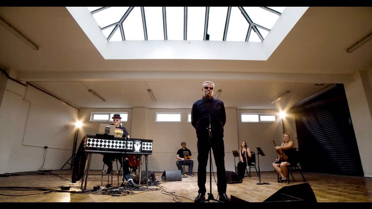 Madness presents - Two Mad Men and a String Quartet (Live Performance)