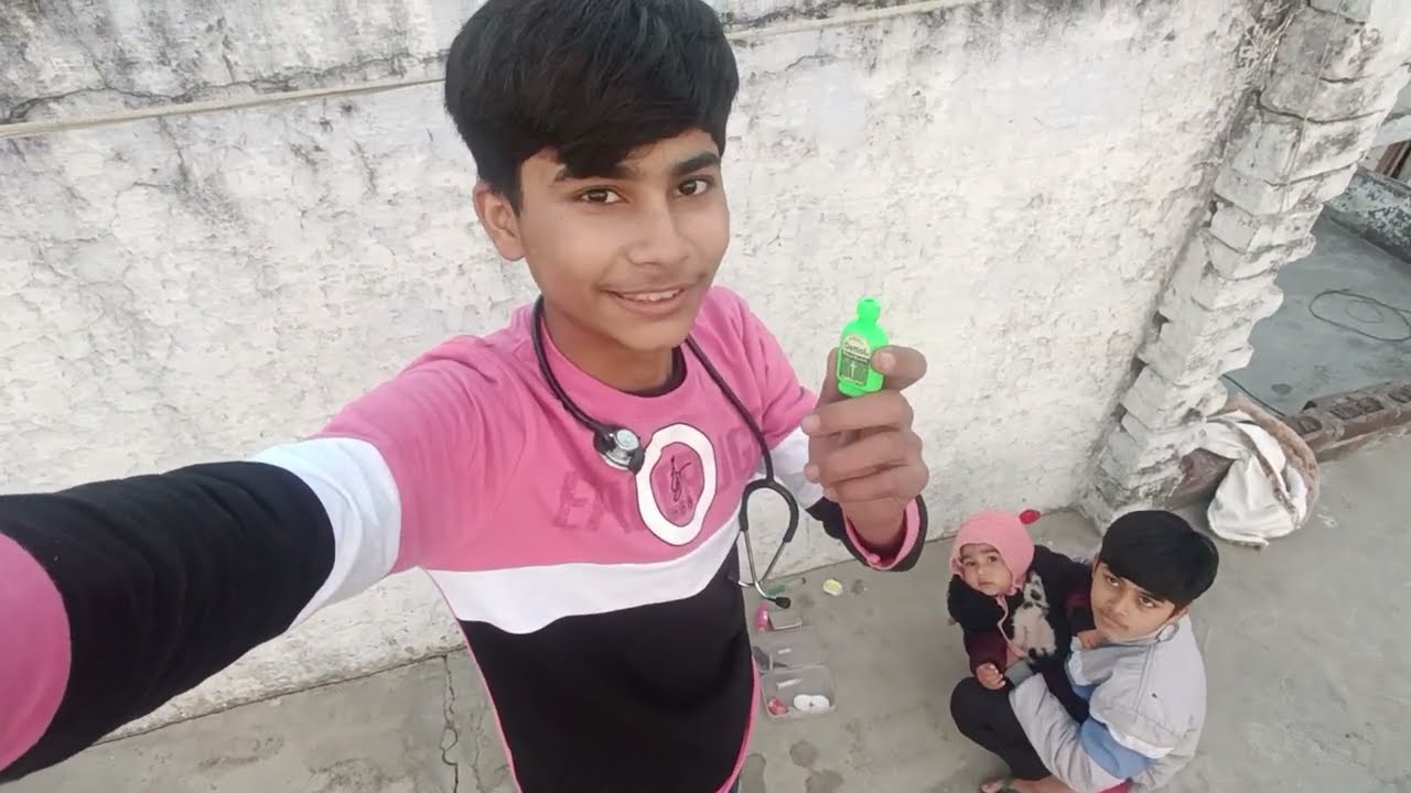 Bachpan ki purani attachi se nikla khazana! 📦✨ Dekho ismein kya hai?