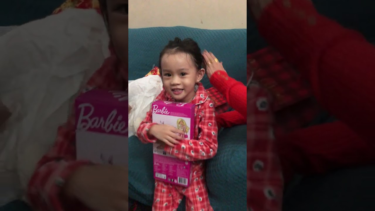 2023 Christmas eve gift opening