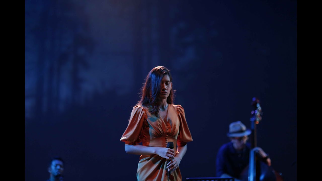 Monita Tahalea -- Perahu ( Konser Dandelion 2016 )