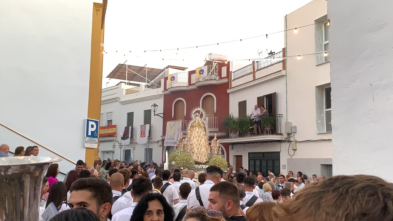 SALIDA PROCESIONAL DE NTRA. SRA. DE LAS NIEVES (Los Palacios y Vfca) - El Incensario de Plata