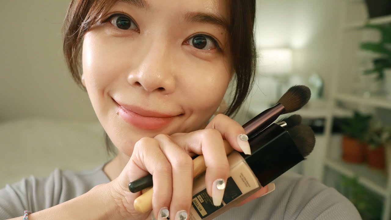 ASMR 속삭이는 메이크업 with 롱 네일탭핑 카메라 브러싱