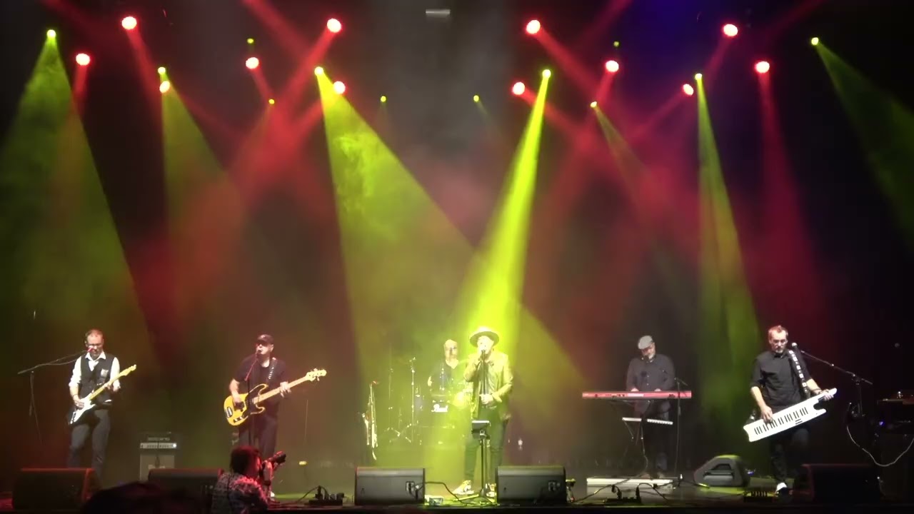 Krentebrood 2023 live - Nooduitgang (Het Goede Doel Cover) [[Live @ Podium Victorie, Alkmaar]] 4K