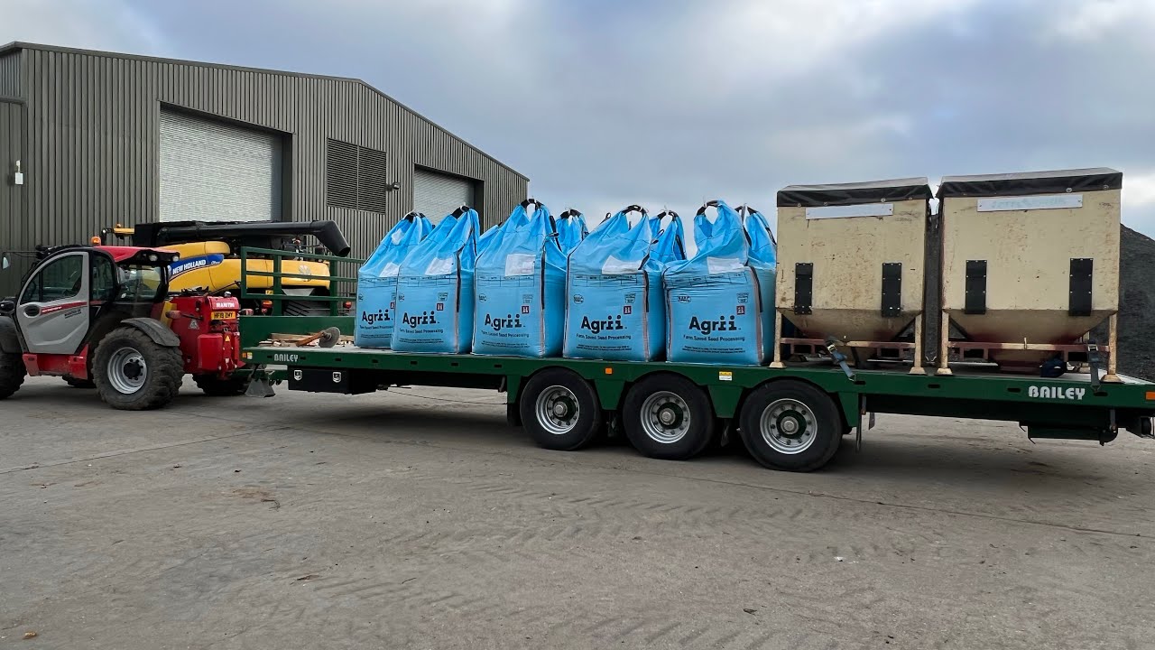 FARM UPDATE 97 A RANT-GOVERNMENT MAKE HEADLINES AGAIN, 😡 FINAL (ish) WHEAT PLANTING, SPRAYING.