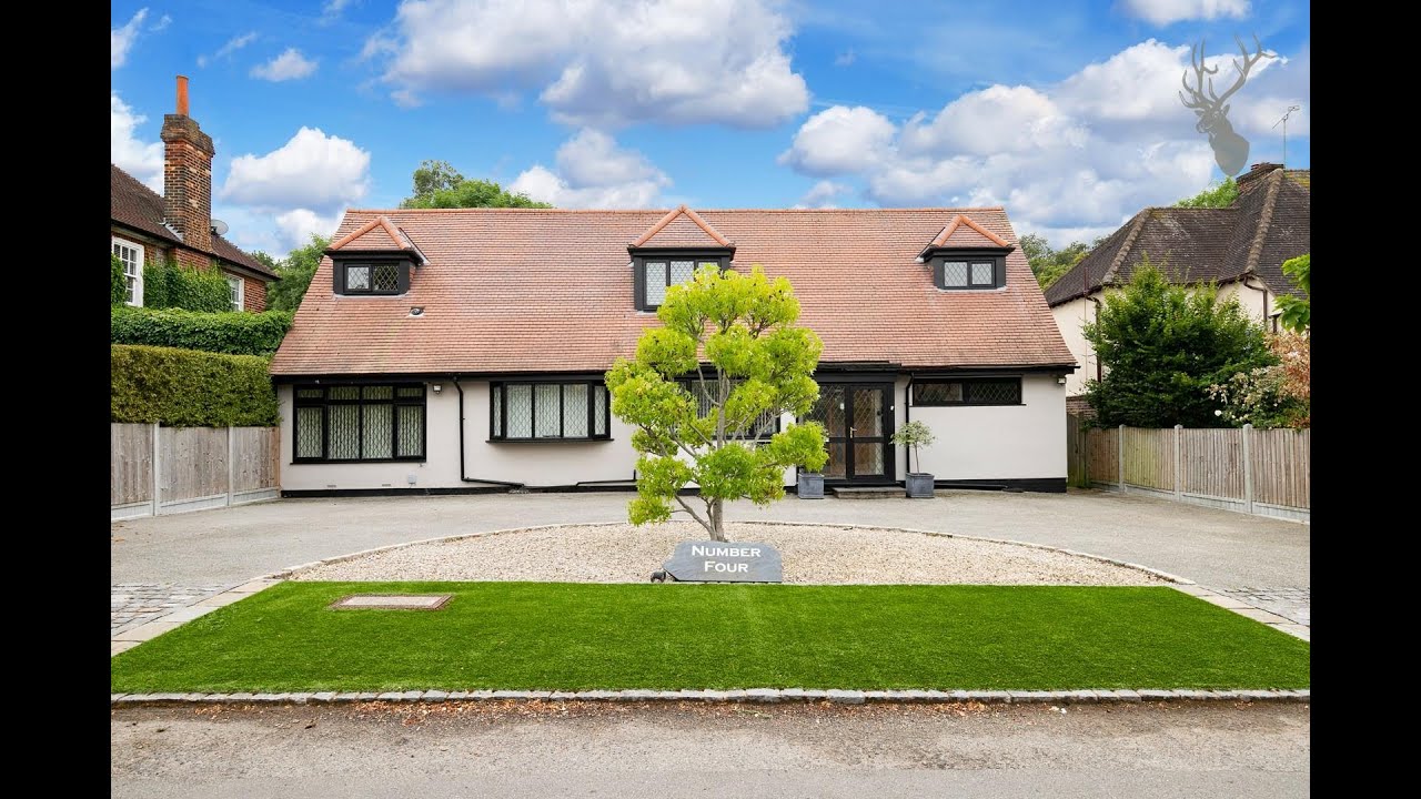 A detached chalet style home on a hugely desirable turning. Backs on to Epping Forest.