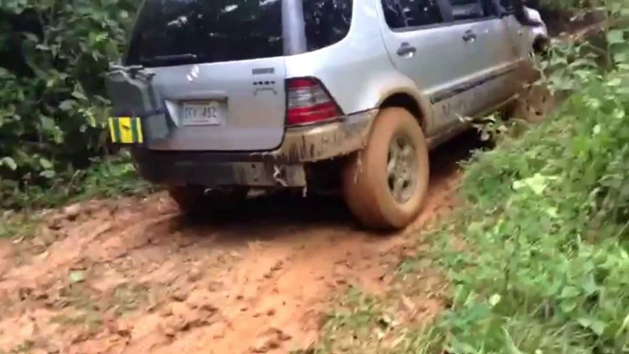 Mercedes ML off road