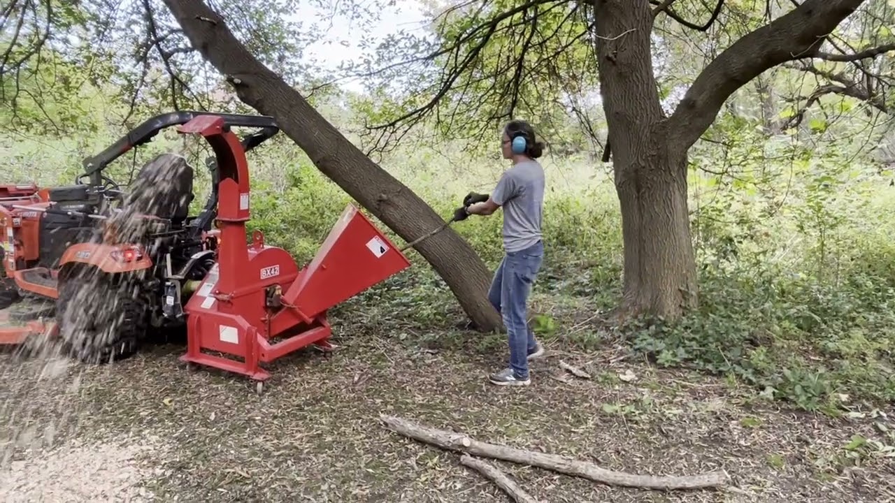 BX42 PTO woodchipper on Kubota BX23s