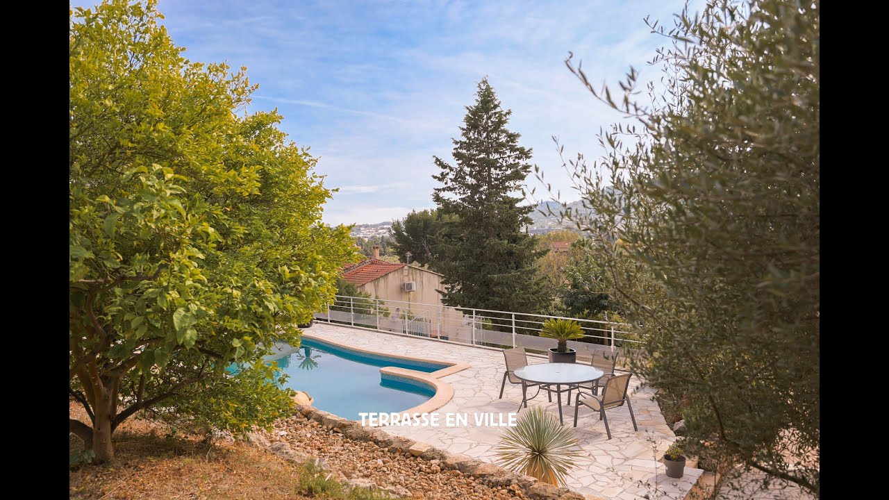 OLLIOULES - MAISON 170M2 - PARCELLE 1742M2 - PISCINE - GARAGE