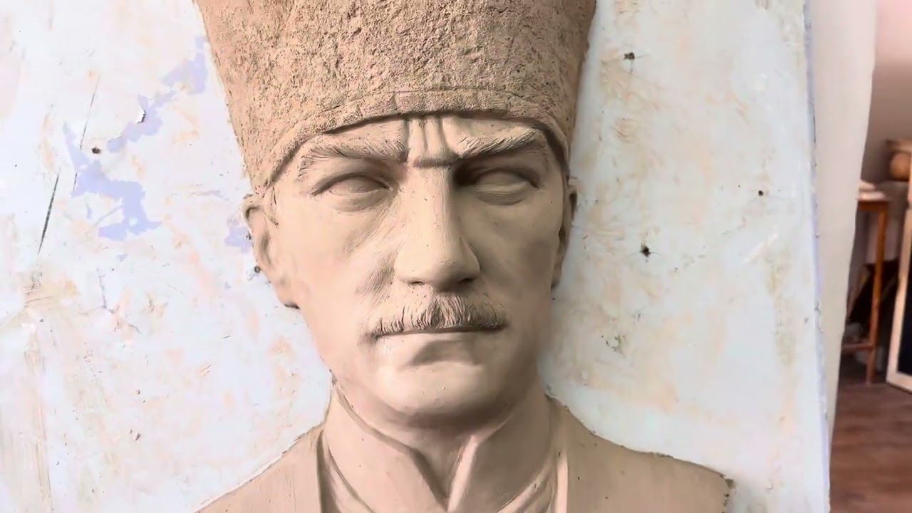 Atatürk heykeli yapımı