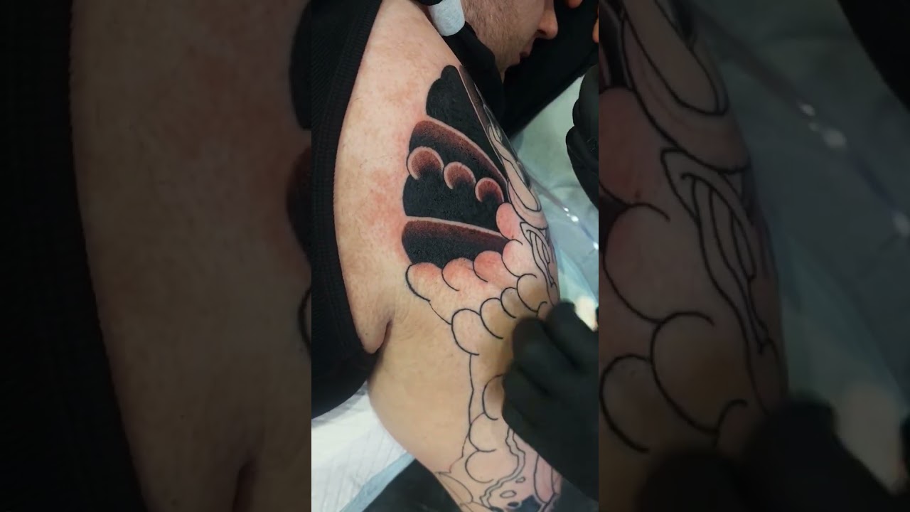 Traditional Japanese Tattoo background shading #traditionaljapanesetattoo #wabori #tattooshading