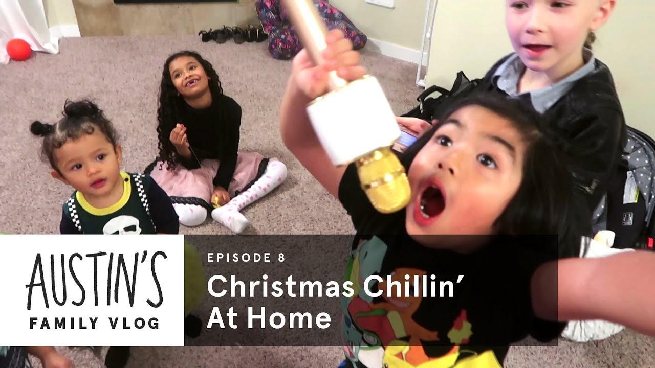 Christmas Chillin' at Home | Austin Vlog | HiHo Kids