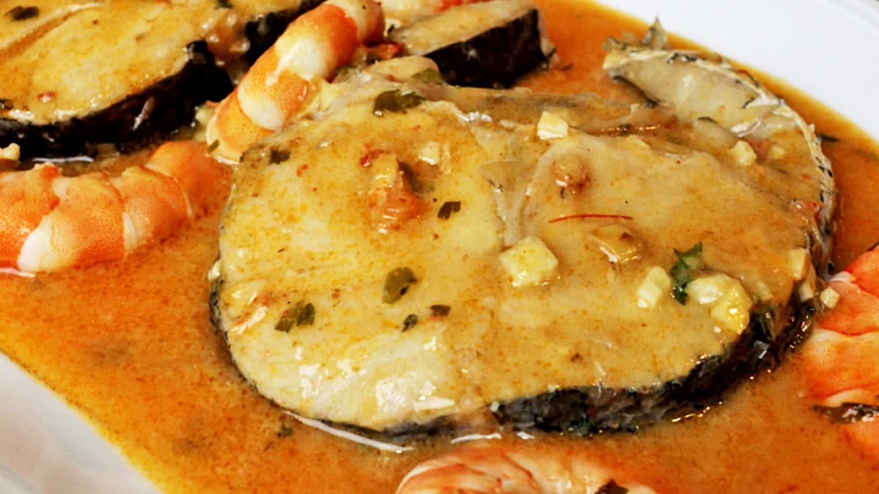 Merluza en salsa de langostinos