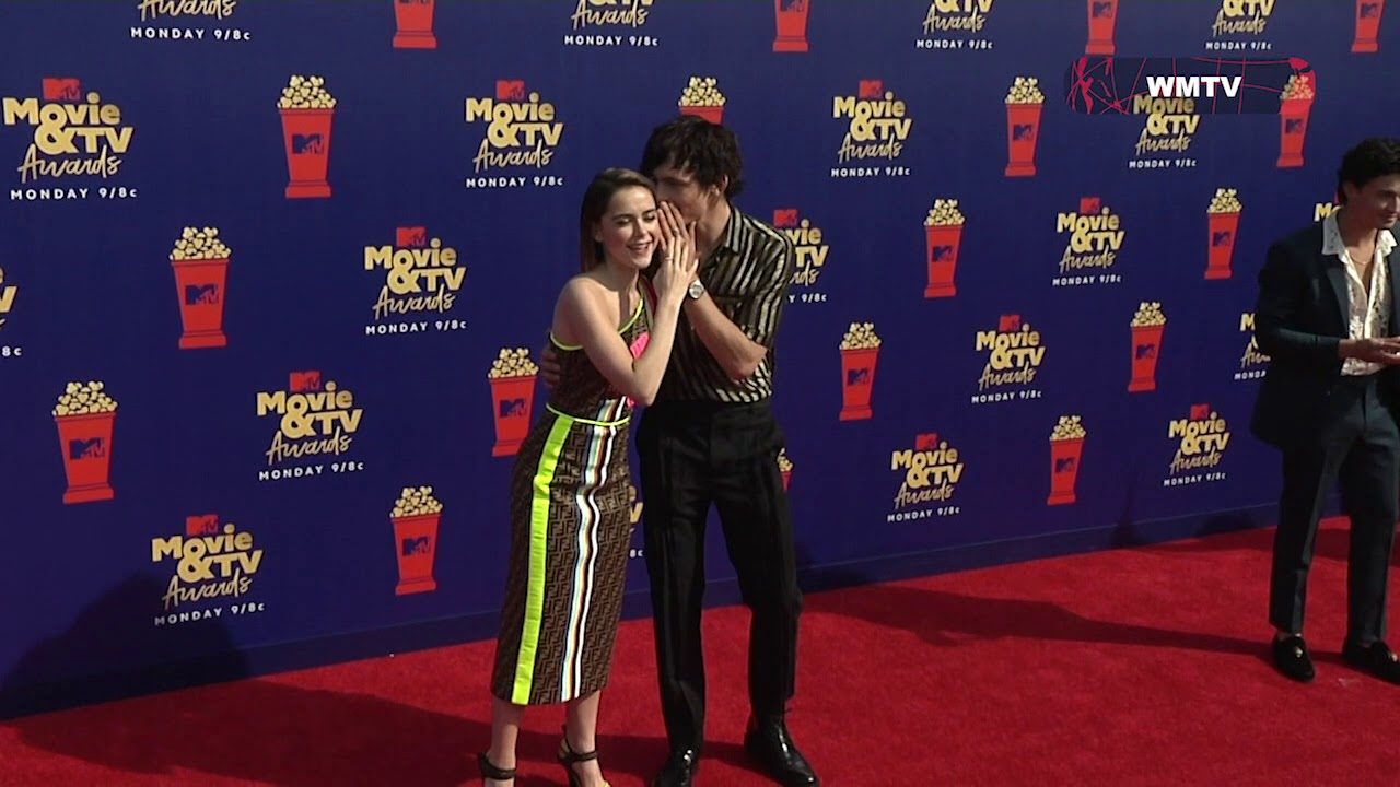 Kiernan Shipka Happy to see Ross Lynch at 2019 MTV Movie and TV Awards