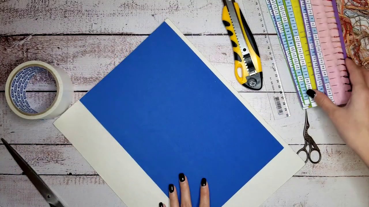 Вышивка крестиком. Самодельный органайзер для игл 😜