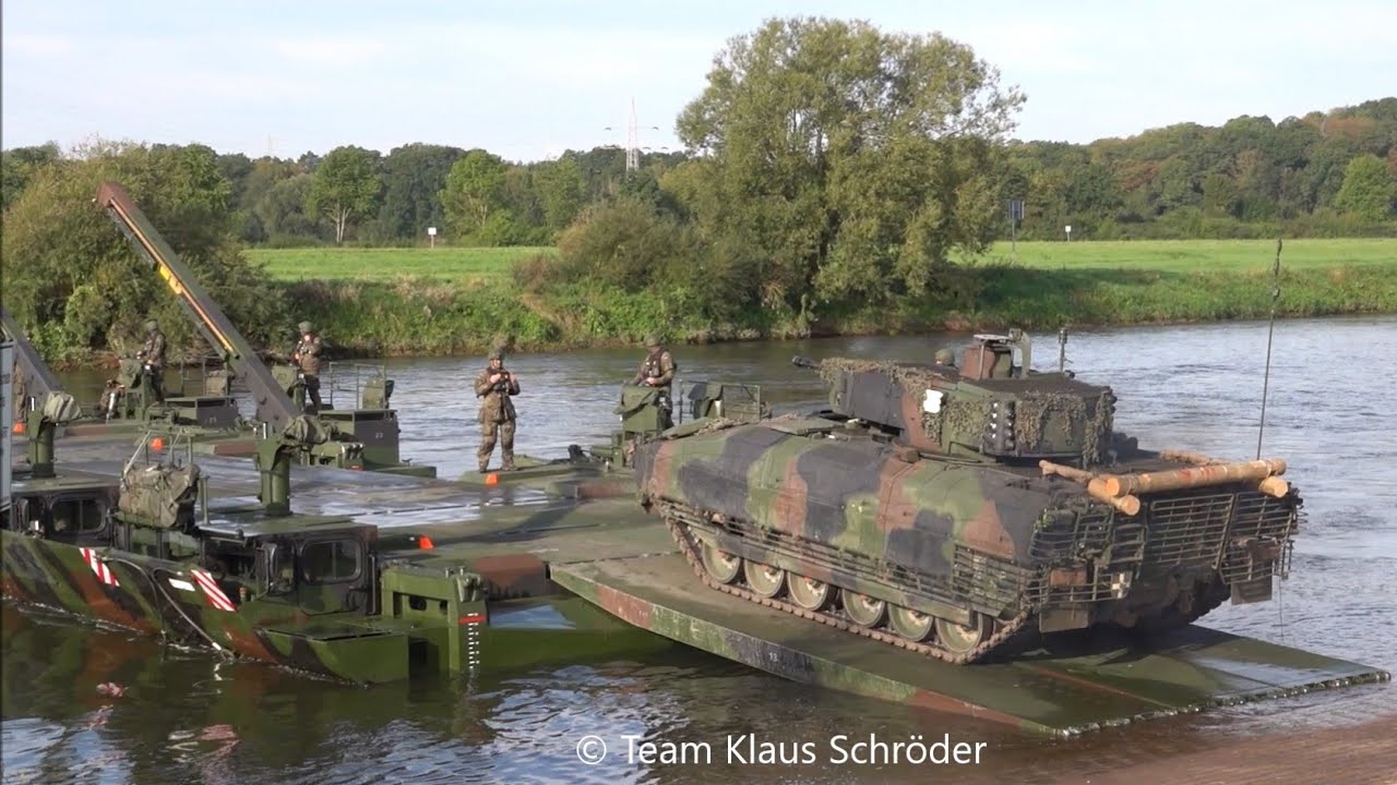 Puma PzGrenBtl 33- Gewässerübergang Weser