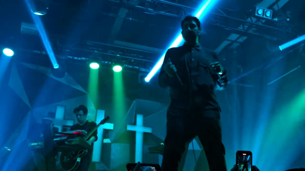 ✝ ✝ ✝ (Crosses) GIRLS FLOAT ✝ BOYS CRY Live 11-28-2023 Elsewhere Brooklyn NYC 4K