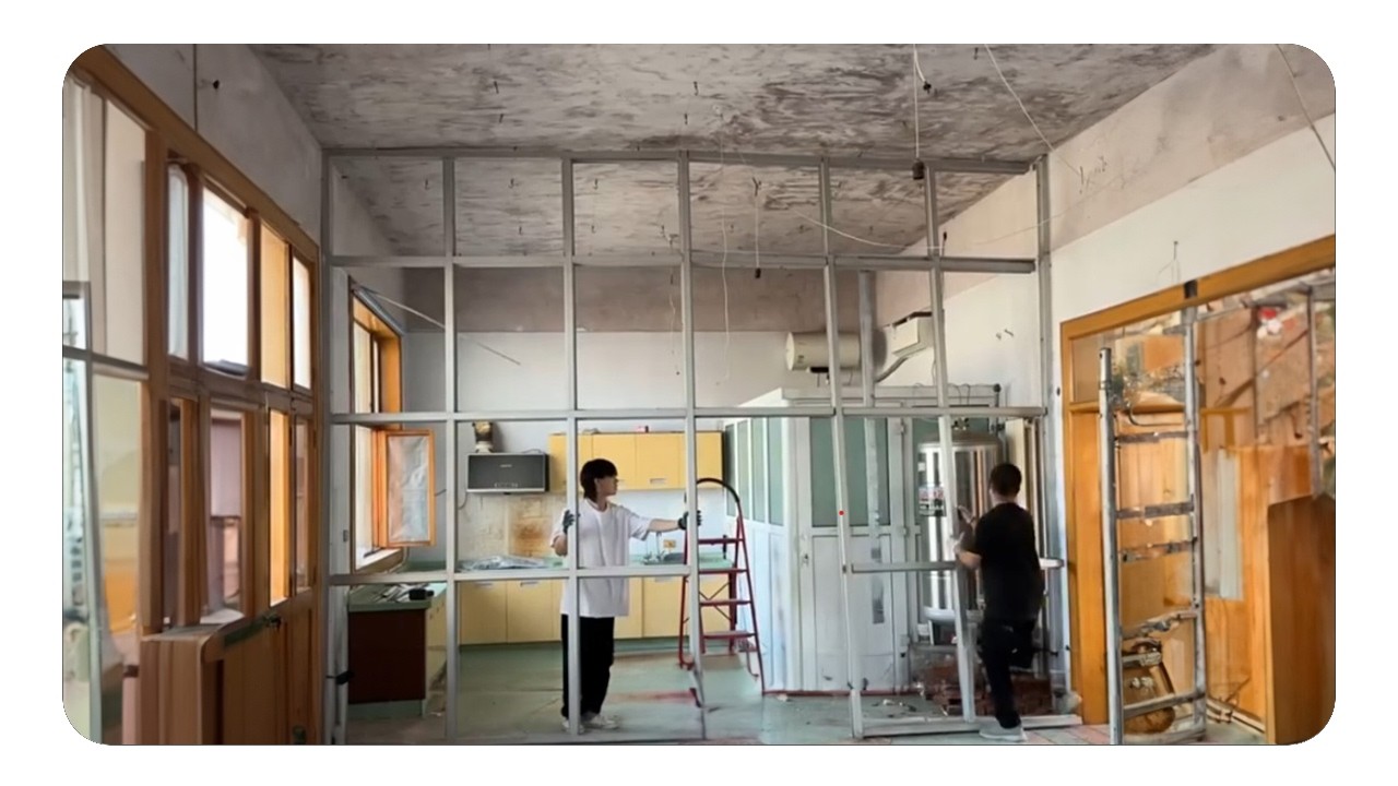 Guy Buys Small Old House to Renovate Gives US President Goosebumps - Renovation BEGINNING TO FINISH