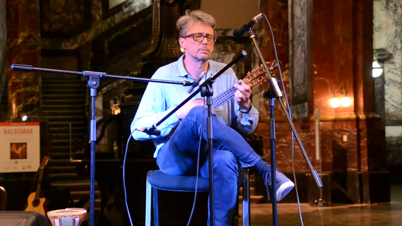 La danse des indign&eacute;s - Yann B&eacute;r&eacute;houc (en vivo / enregistrement en direct)