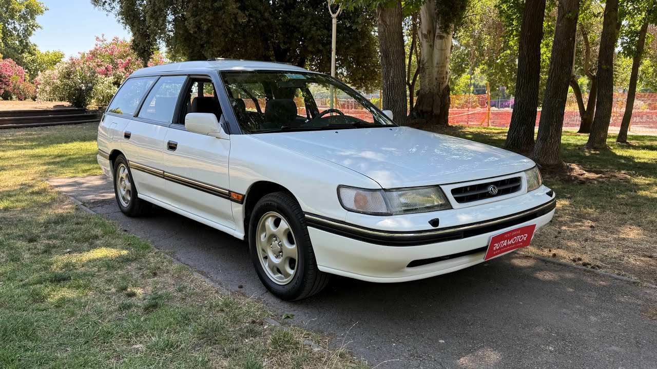 Subaru Legacy Touring Wagon 1993 - Manejando el wagon más famoso de los 90 (Retro POV)