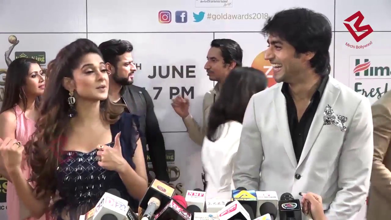 Jennifer and Harshad fun Moments at Award show | Gold Award 2018