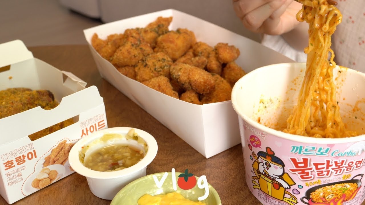 식비에만 돈 쓰는 사람 그게 바로 접니다 / 60계 크크크치킨 + 까르보불닭 / 차지키소스,남은 치킨 브리또,초당옥수수,주먹밥
